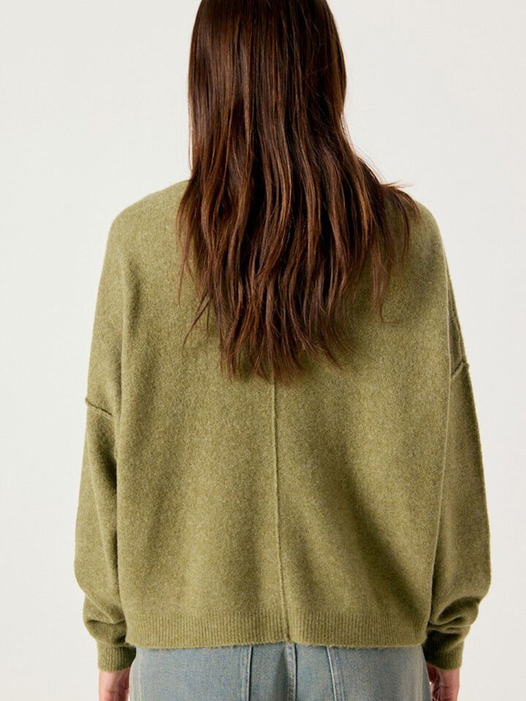 American Vintage Green Damsville Slouchy Knitted Jumper - Image 2 of 5 American Vintage Green Damsville Slouchy Knitted Jumper - Image 2 of 5