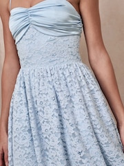 Club L London Blue Gloriana | Powder Lace Sweetheart-Neck Midi Dress - Image 3 of 4