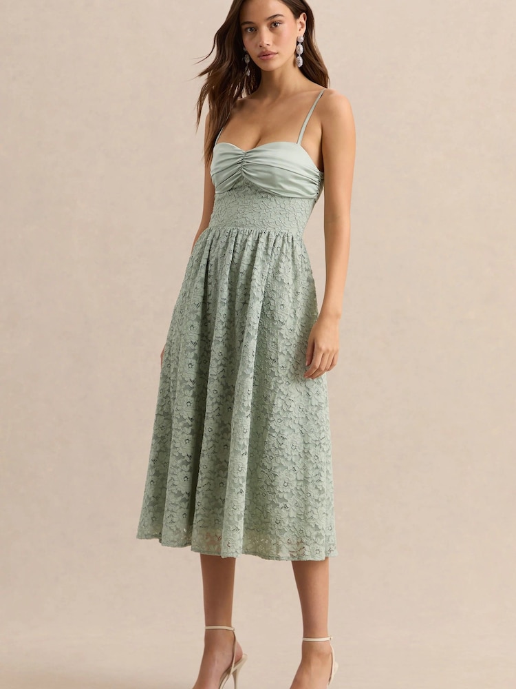 Club L London Green Gloriana | Powder Lace Sweetheart-Neck Midi Dress - Image 1 of 4 Club L London Green Gloriana | Powder Lace Sweetheart-Neck Midi Dress - Image 1 of 4