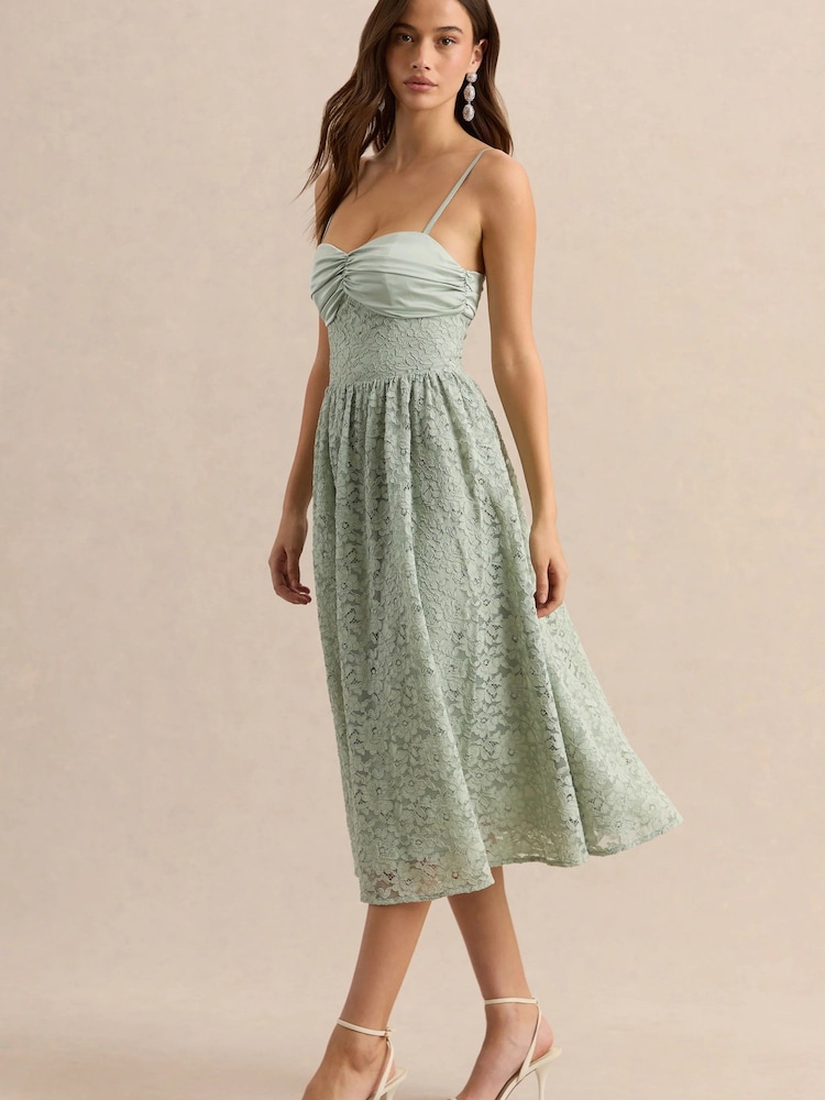 Club L London Green Gloriana | Powder Lace Sweetheart-Neck Midi Dress - Image 2 of 4 Club L London Green Gloriana | Powder Lace Sweetheart-Neck Midi Dress - Image 2 of 4