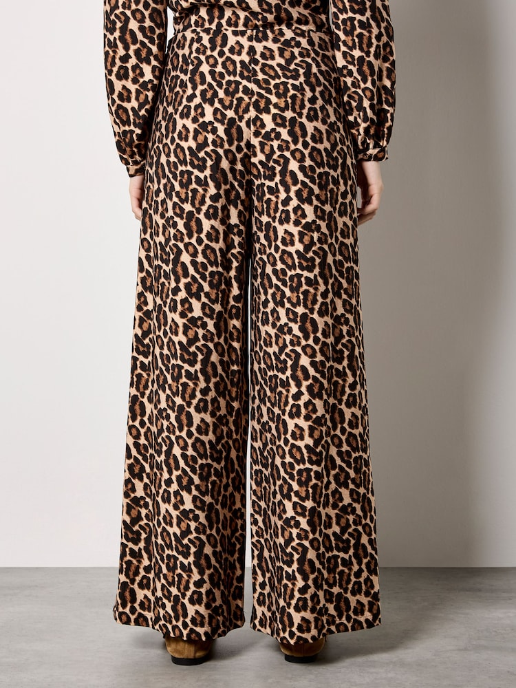 Apricot Brown Leopard Print Wide-Leg Trousers - Image 4 of 4 Apricot Brown Leopard Print Wide-Leg Trousers - Image 4 of 4