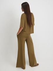 أخضر - بنطلون ناعم الملمس من River Island - صورة 4 من 4