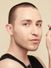 Urban Decay Stay Naked Foundation - Image 4 of 4