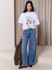 Lipsy White Wildheart Print Oversized T-Shirt - Image 4 of 5