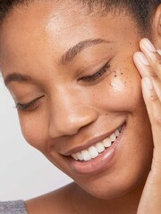 Dermalogica BioLumin C Serum 59ml - Image 4 of 5