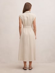 Robe trench-coat midi sans manches Elsa de Forever New - Image 2 sur 4