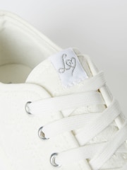 Lipsy White Girls Low Top Lace Up Canvas Trainer - Image 4 of 4