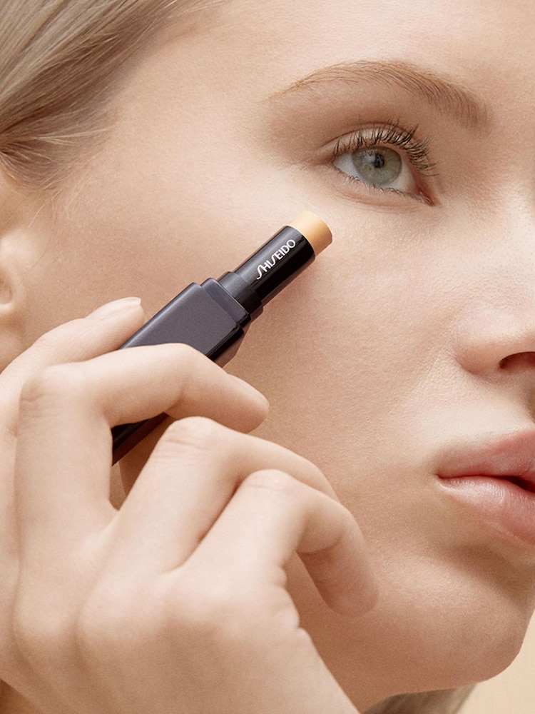 Shiseido Synchro Skin Gelstick Concealer - Image 4 of 4