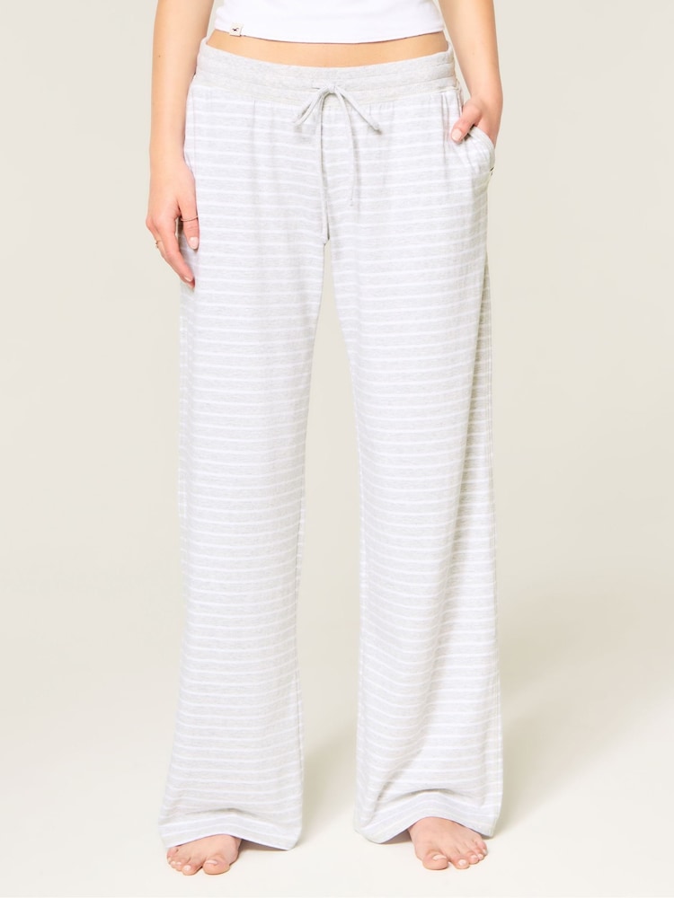 Hollister Grey Wide Leg Pyjama Bottoms - Image 2 of 4 Hollister Grey Wide Leg Pyjama Bottoms - Image 2 of 4