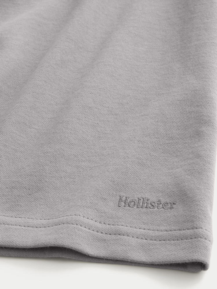 Hollister Grey Relaxed Everyday T-Shirt - Image 4 of 4 Hollister Grey Relaxed Everyday T-Shirt - Image 4 of 4