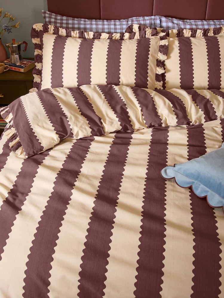 Wylder ButtermilkChocolate Birdie Stripe Ruffle Duvet Cover Pillowcase Set - Image 2 of 3