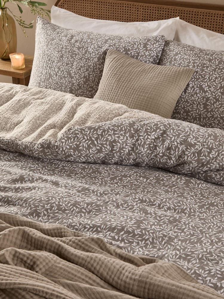 Yard Mole Perrie Leaf Muslin 100% Cotton Reversible Duvet Cover and Pillowcase Set - Image 5 of 5 Yard Mole Perrie Leaf Muslin 100% Cotton Reversible Duvet Cover and Pillowcase Set - Image 5 of 5