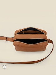 Sosandar Brown Leather Cross-Body Bag - Image 3 of 5