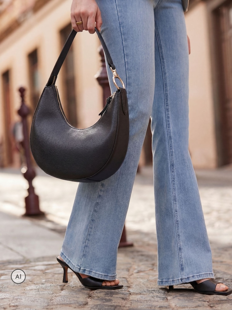 Sosandar Black Leather Shoulder Bag - Image 1 of 5