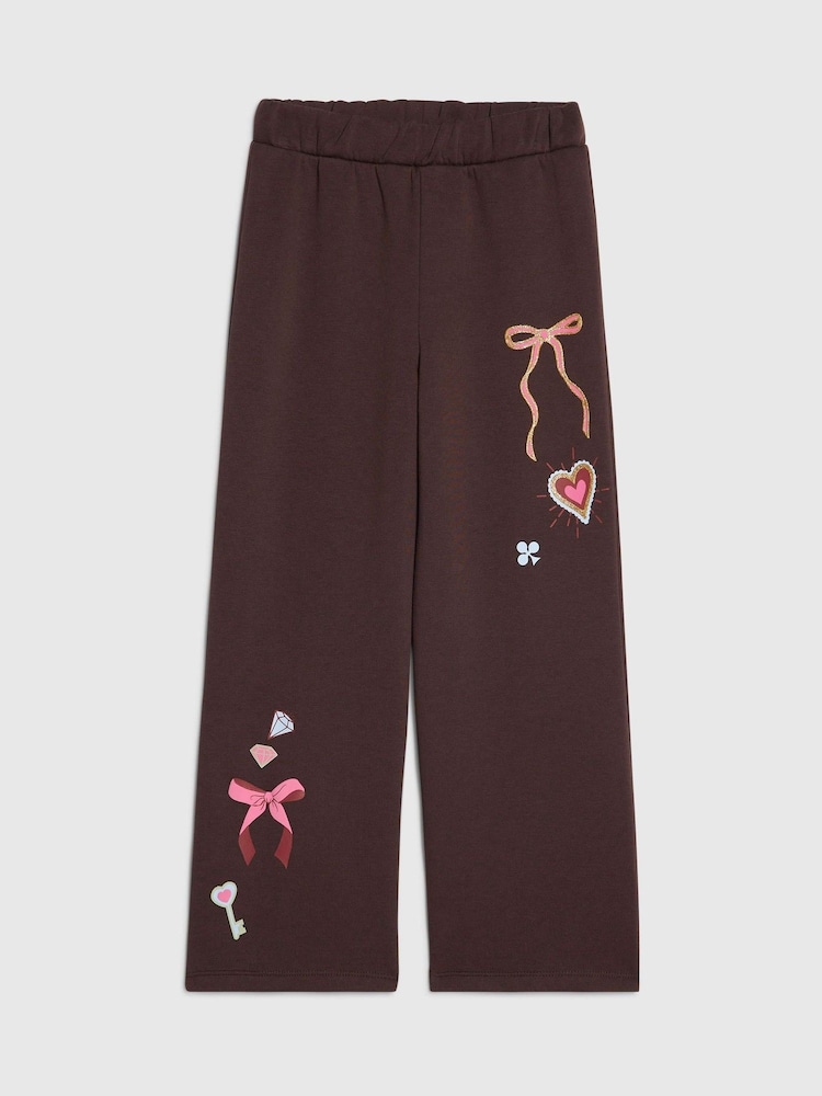 بني - بنطلون رياضي برجل واسعة تشكيلة Icon من River Island - Image 1 of 3 بني - بنطلون رياضي برجل واسعة تشكيلة Icon من River Island - Image 1 of 3