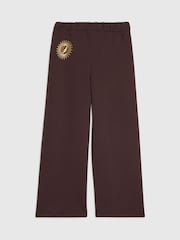 بني - بنطلون رياضي برجل واسعة تشكيلة Icon من River Island - Image 2 of 3