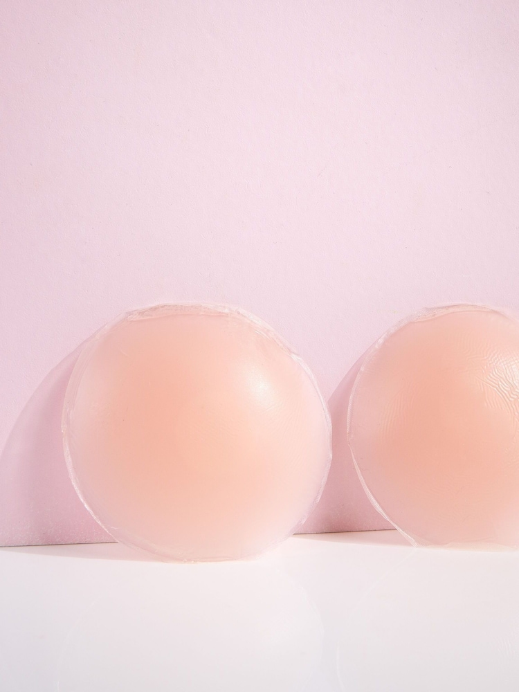 Brushworks Reusable Silicone Nipple Covers - Image 4 of 4