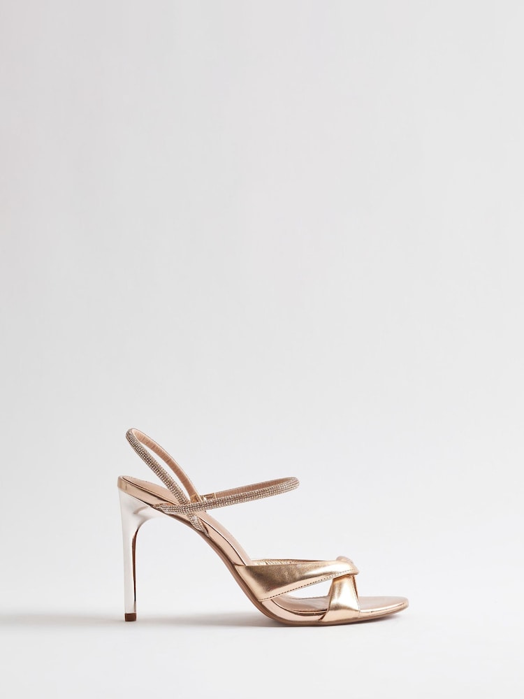 Sandales à talons torsadés et à brides ornées de River Island - Image 1 sur 5 Sandales à talons torsadés et à brides ornées de River Island - Image 1 sur 5