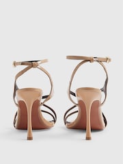 River Island siksniņu sandales ar gandrīz nelieliem papēžiem - Attēls 3 no 6