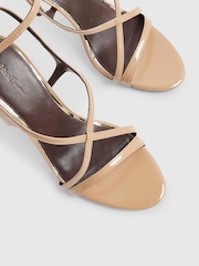 River Island siksniņu sandales ar gandrīz nelieliem papēžiem - Attēls 5 no 6