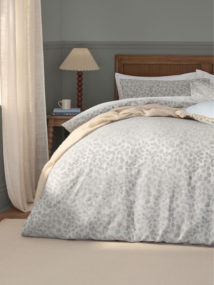 Wylder Grace Leaf Jacquard Satin Duvet Cover Set - 画像 3 / 3