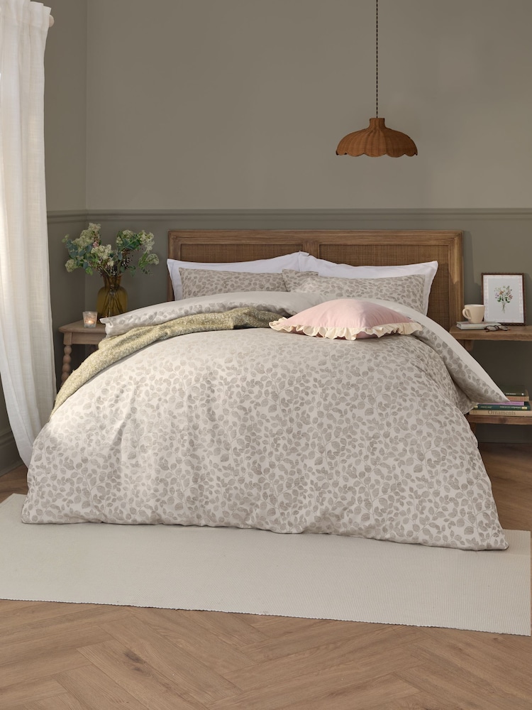Wylder Grace Leaf Jacquard Satin Duvet Cover Set - 画像 1 / 3