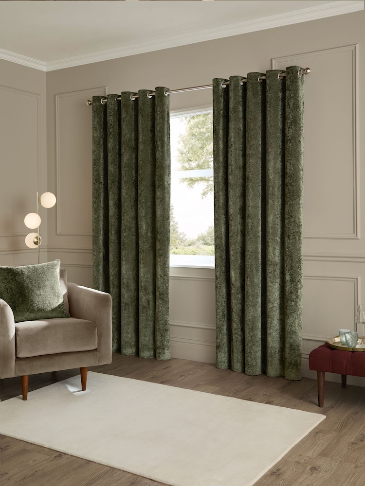 Paoletti Malachite Green Lustre Velvet Fully Lined Eyelet Curtain - Image 2 of 6