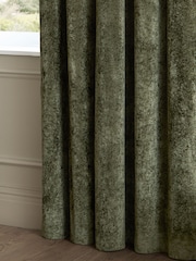 Paoletti Malachite Green Lustre Velvet Fully Lined Eyelet Curtain - Image 5 of 6