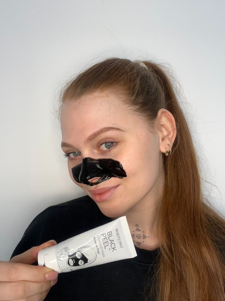 BeautyPro Black Peel-Off Mask With Activated Charcoal 40ml Tube - Image 5 of 5 BeautyPro Black Peel-Off Mask With Activated Charcoal 40ml Tube - Image 5 of 5