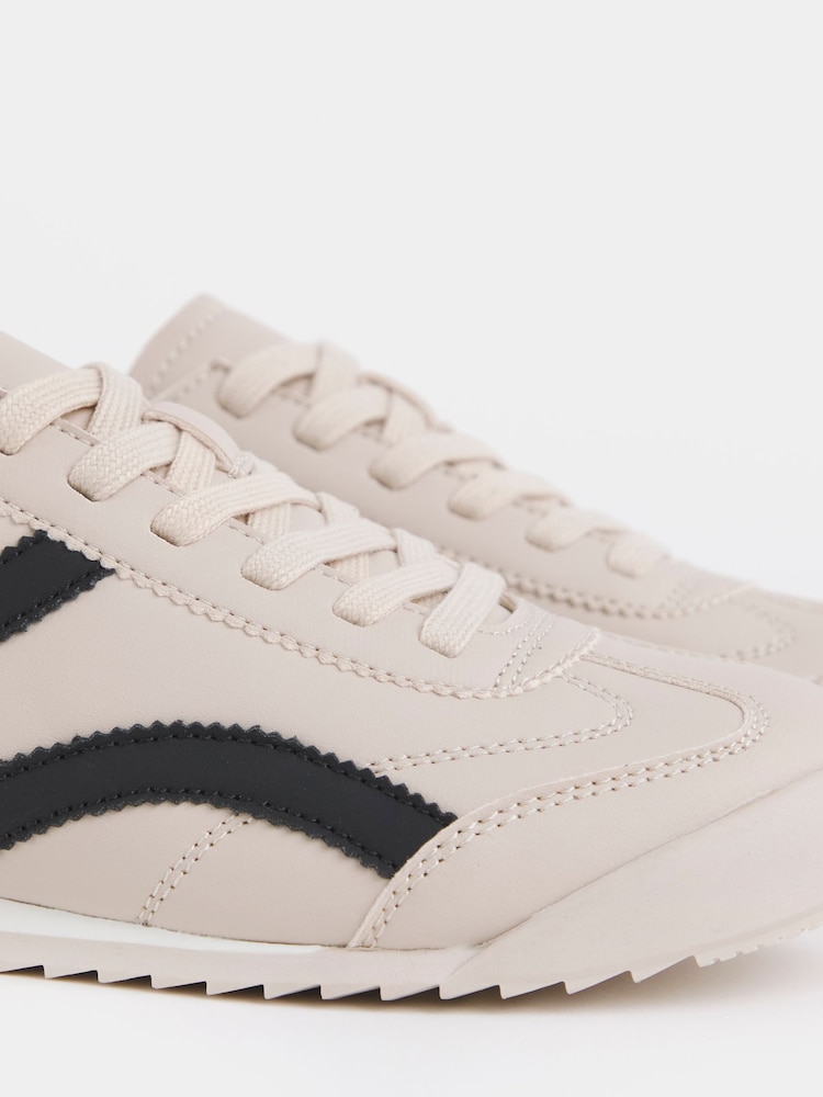 JD Williams Cream Retro Slim Trainers - Image 4 of 4 JD Williams Cream Retro Slim Trainers - Image 4 of 4