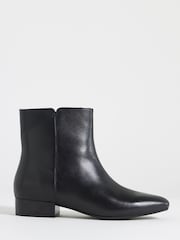 JD Williams Black Wide Fit Leather Ankle Boots - Image 3 of 4