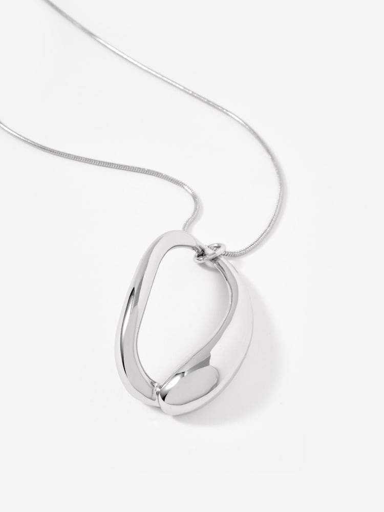 Mint Velvet Silver Tone Sculpted Long Pendant - Image 3 of 3 Mint Velvet Silver Tone Sculpted Long Pendant - Image 3 of 3