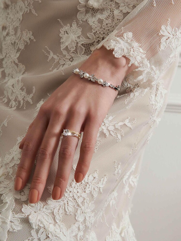 Jon Richard Silver Plated Pearl & Cubic Zirconia Classic Bangle - Image 2 of 2 Jon Richard Silver Plated Pearl & Cubic Zirconia Classic Bangle - Image 2 of 2