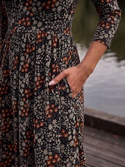 Roman Black Ditsy Floral Gathered Midi Dress - Image 4 of 4