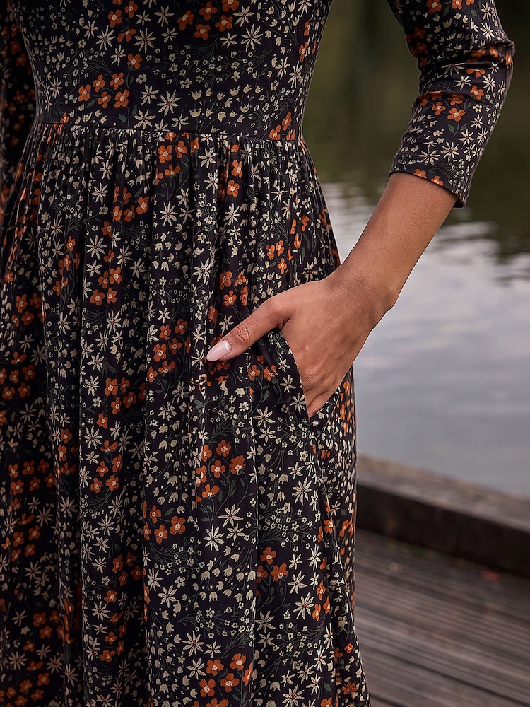 Roman Black Ditsy Floral Gathered Midi Dress - Image 4 of 4 Roman Black Ditsy Floral Gathered Midi Dress - Image 4 of 4