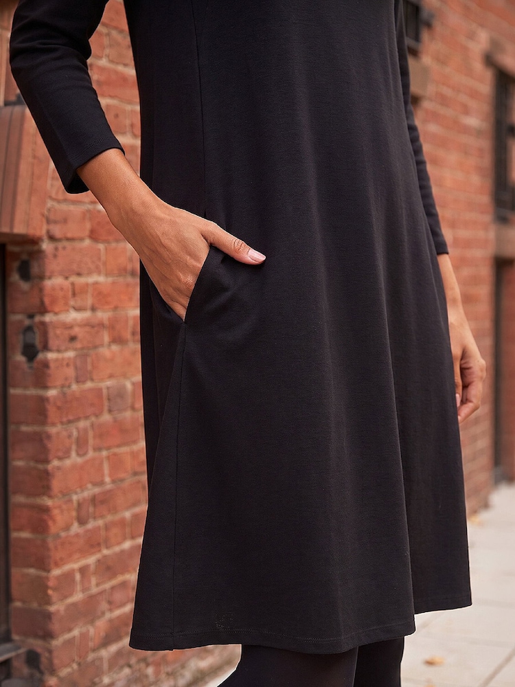 Roman Black A-Line Pocket Stretch Swing Dress - Image 4 of 4 Roman Black A-Line Pocket Stretch Swing Dress - Image 4 of 4