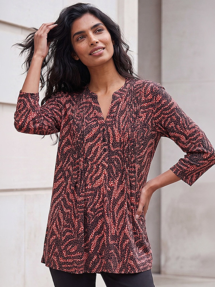 Roman Brown Animal Print Pintuck Stretch Shirt - Image 2 of 4 Roman Brown Animal Print Pintuck Stretch Shirt - Image 2 of 4