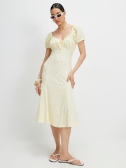 River Island Short Sleeve Broderie Midi Dress - Imagen 3 de 4