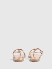 River Island Twisted Diamante Toe Thong Sandals - Bild 4 von 6