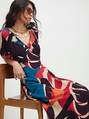 Robe longue à manches courtes et imprimé feuilles River Island - Image 3 sur 4