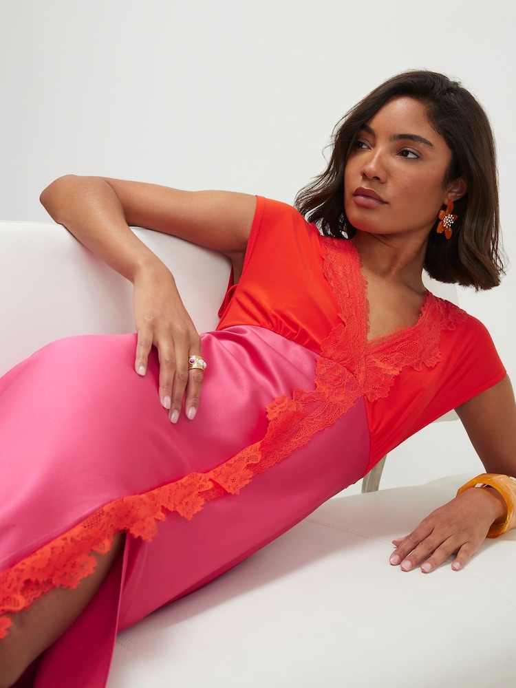 River Island Pink Short Sleeve V-Neck Lace Satin Midi Dress - Image 2 of 4 River Island Pink Short Sleeve V-Neck Lace Satin Midi Dress - Image 2 of 4