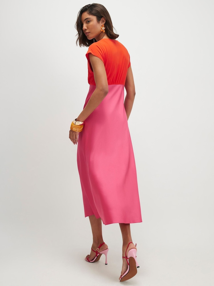 River Island Pink Short Sleeve V-Neck Lace Satin Midi Dress - Image 4 of 4 River Island Pink Short Sleeve V-Neck Lace Satin Midi Dress - Image 4 of 4