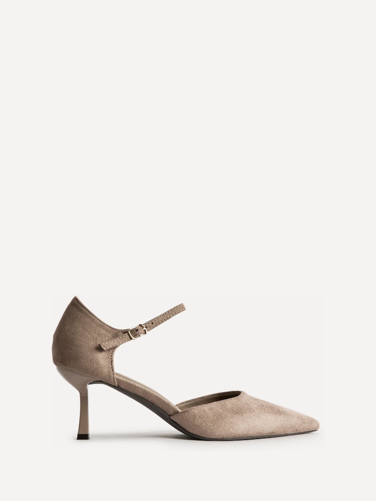 Linzi Natural Sabina Closed Back Court Heels - Image 2 of 5 Linzi Natural Sabina Closed Back Court Heels - Image 2 of 5