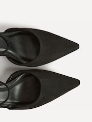 Linzi Black Sabina Closed Back Court Heels - Image 5 of 5