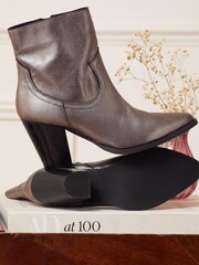 Love & Roses Silver Mid Heel Ankle Zip Western Boot - Image 3 of 4