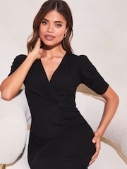 Lipsy Black Jersey Short Ruched Sleeve Knot Side Midi Dress - Image 4 of 4