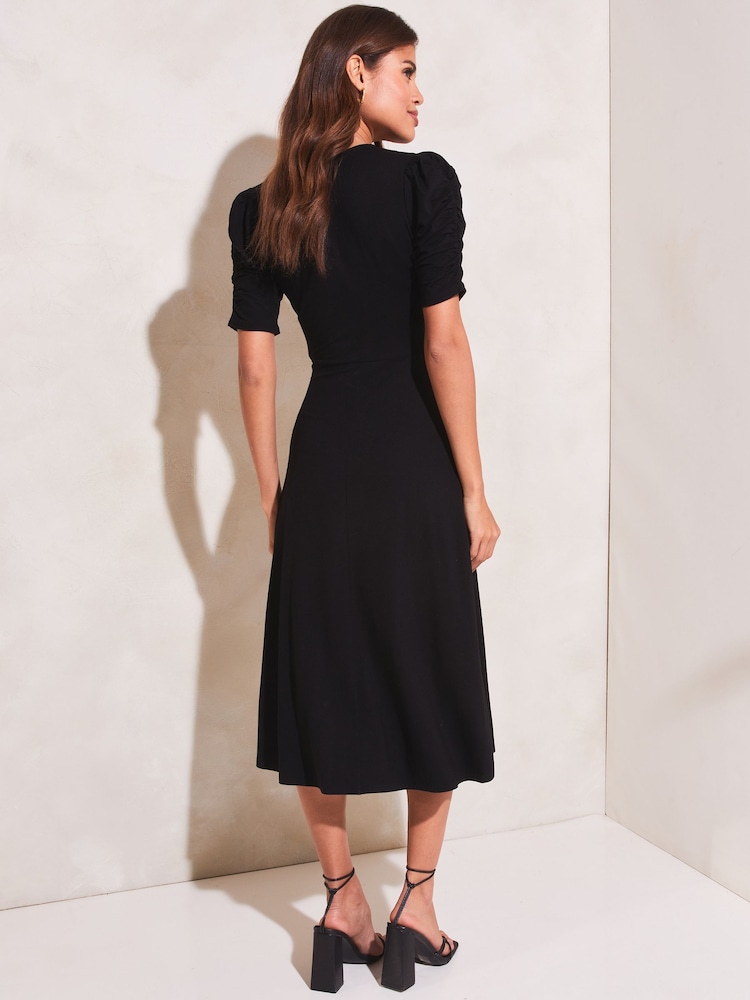 Lipsy Midikleid aus Jersey mit kurzen, gerafften Ärmeln - Bild 2 von 4