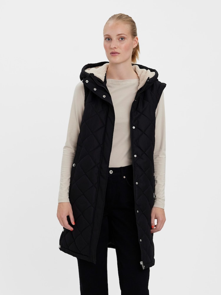 VERO MODA Black Quilted Padded Gilet with Cosy Teddy Lining - Image 1 of 5