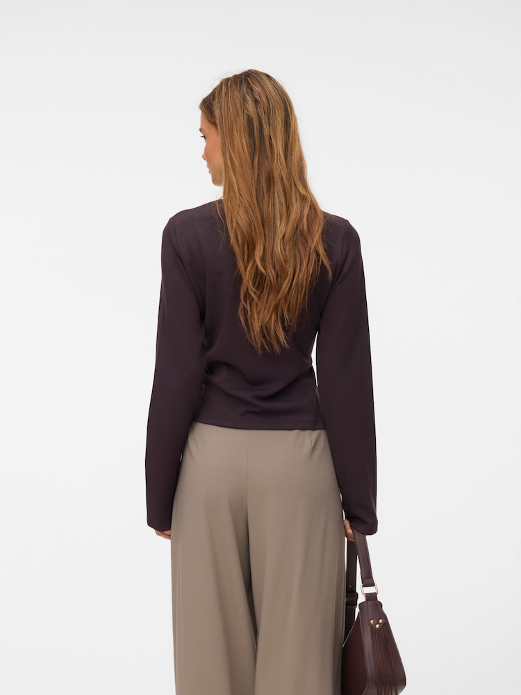 Vero Moda Brown Long Sleeve Cinched Waist Boat Neck Top - Image 2 of 5 Vero Moda Brown Long Sleeve Cinched Waist Boat Neck Top - Image 2 of 5