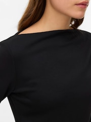 Қара - Vero Moda ұзын жеңді, қысылған белді, қайық жағалы жейде - 5суретінің 4 суреті